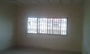 3bdrm Bungalow in Community 25, Accra Metropolitan for sale