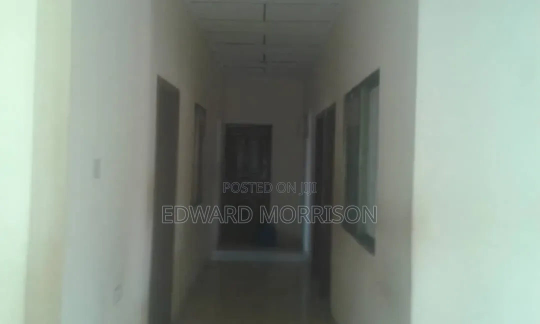 3bdrm Bungalow in Community 25, Accra Metropolitan for sale