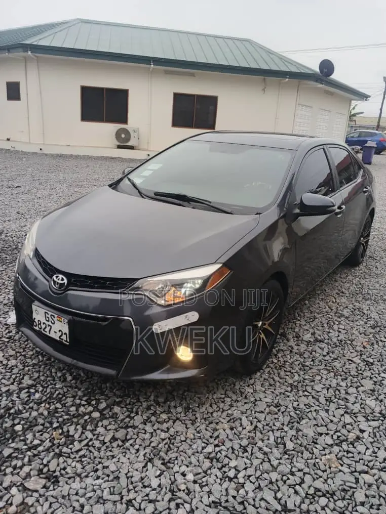 Toyota Corolla 2015