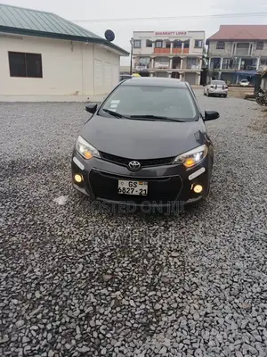 Toyota Corolla 2015