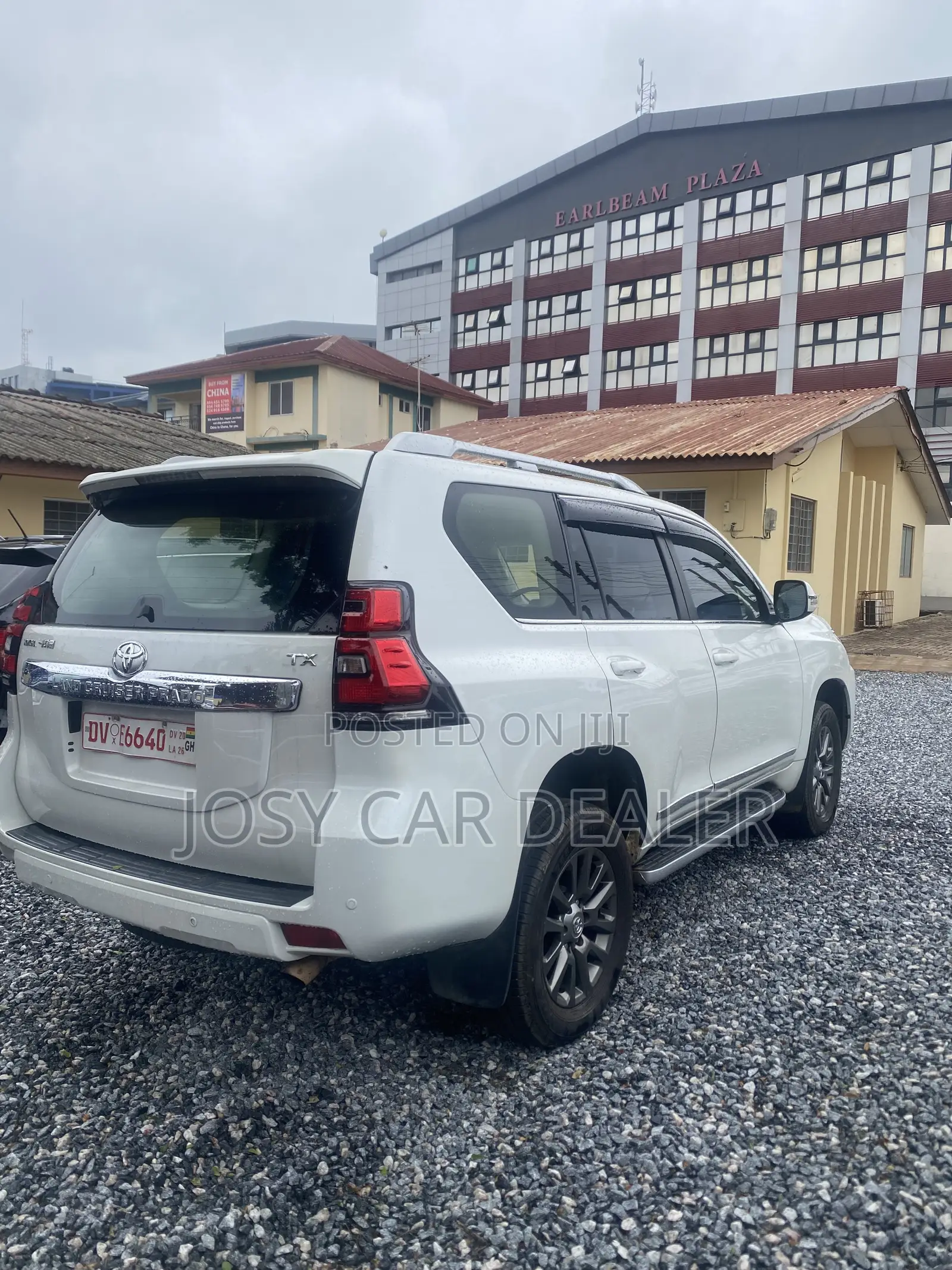 Toyota Land Cruiser Prado 2.7 2017 White