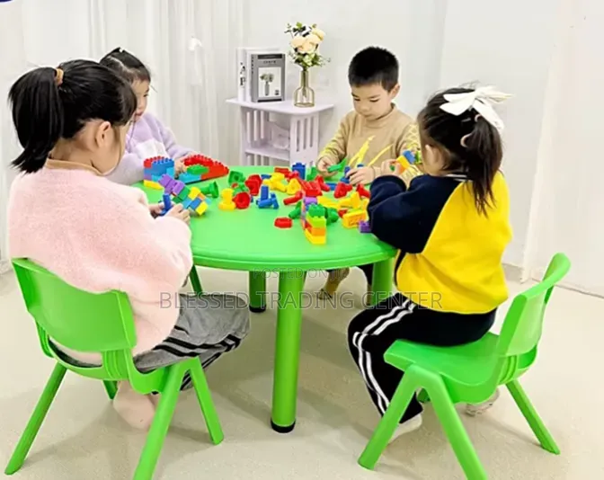 Durable Kids Round Plastic Table For Learning