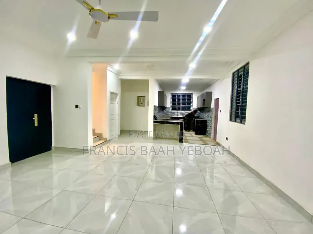 3bdrm Apartment in Shining Star Real, Accra Metropolitan for rent