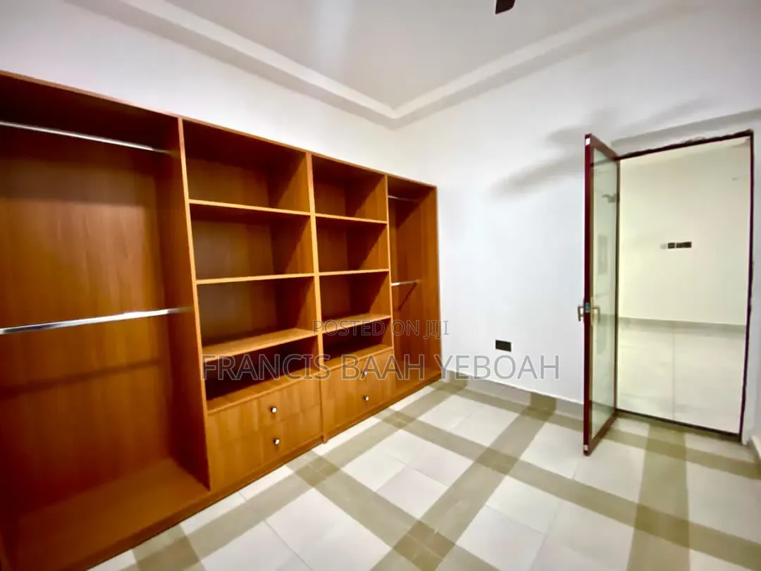 3bdrm Apartment in Shining Star Real, Accra Metropolitan for rent