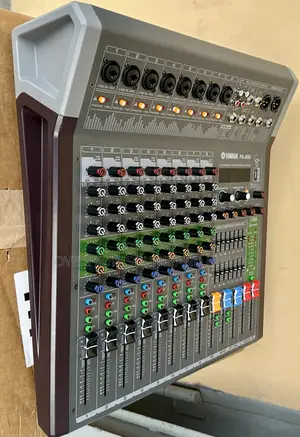 Yamaha Pa-800 Professional 8 Inches Stereo Mixer