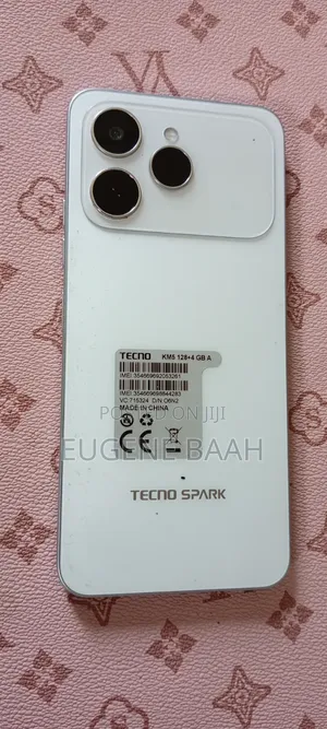 Tecno Spark 40 128 GB White