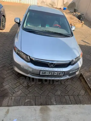Honda Civic 1.8 5 Door Automatic 2012 Silver