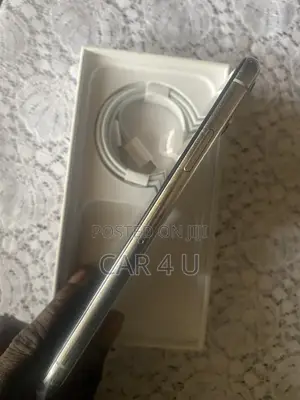 Apple iPhone X 64 GB White