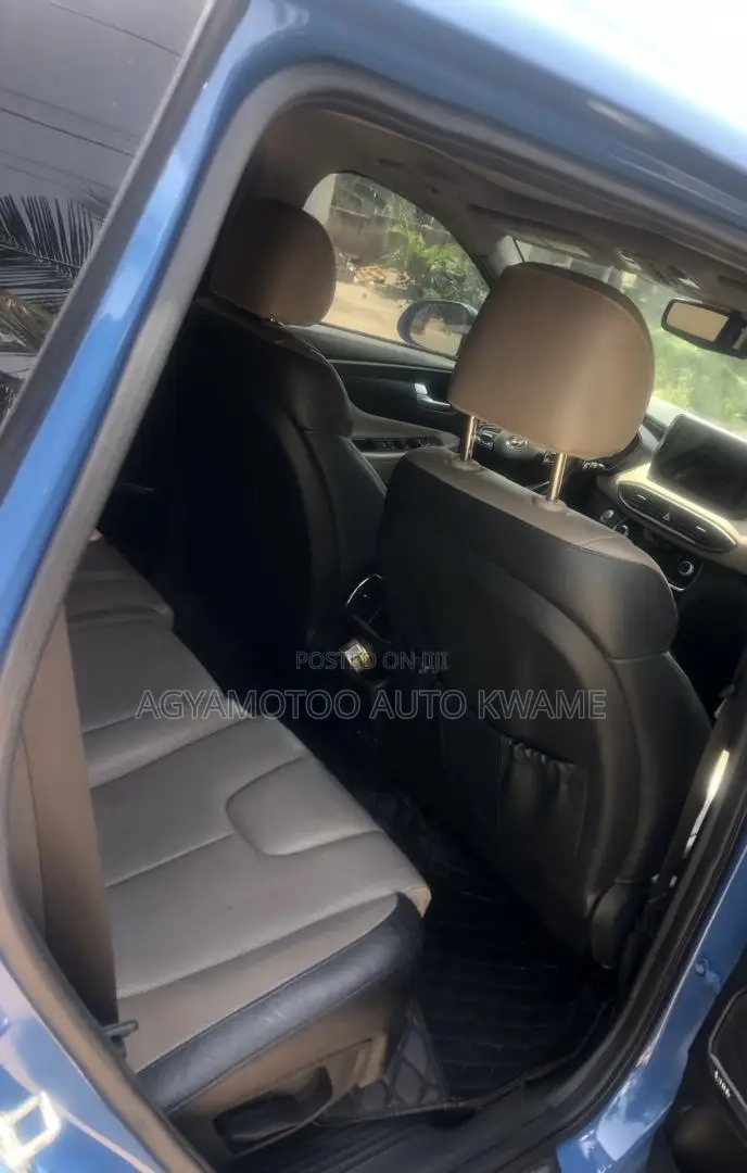 Hyundai Santa Fe Limited 2.0T FWD 2019 Blue