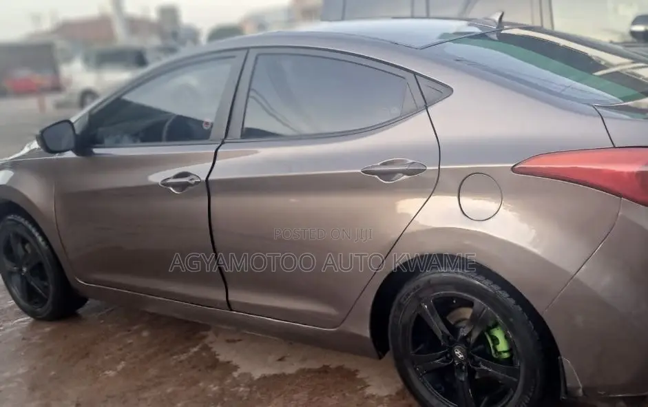 Hyundai Elantra GLS 2012 Gray