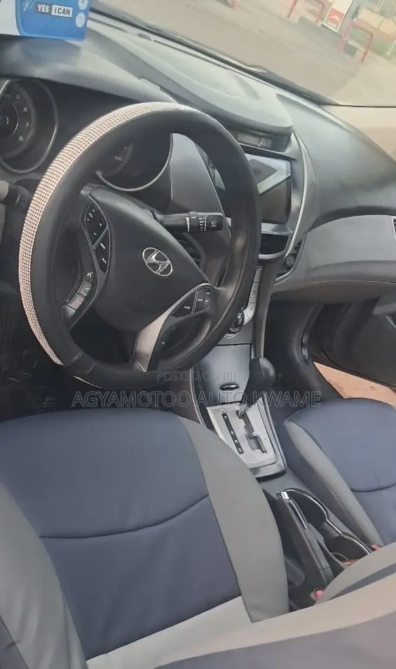 Hyundai Elantra GLS 2012 Gray