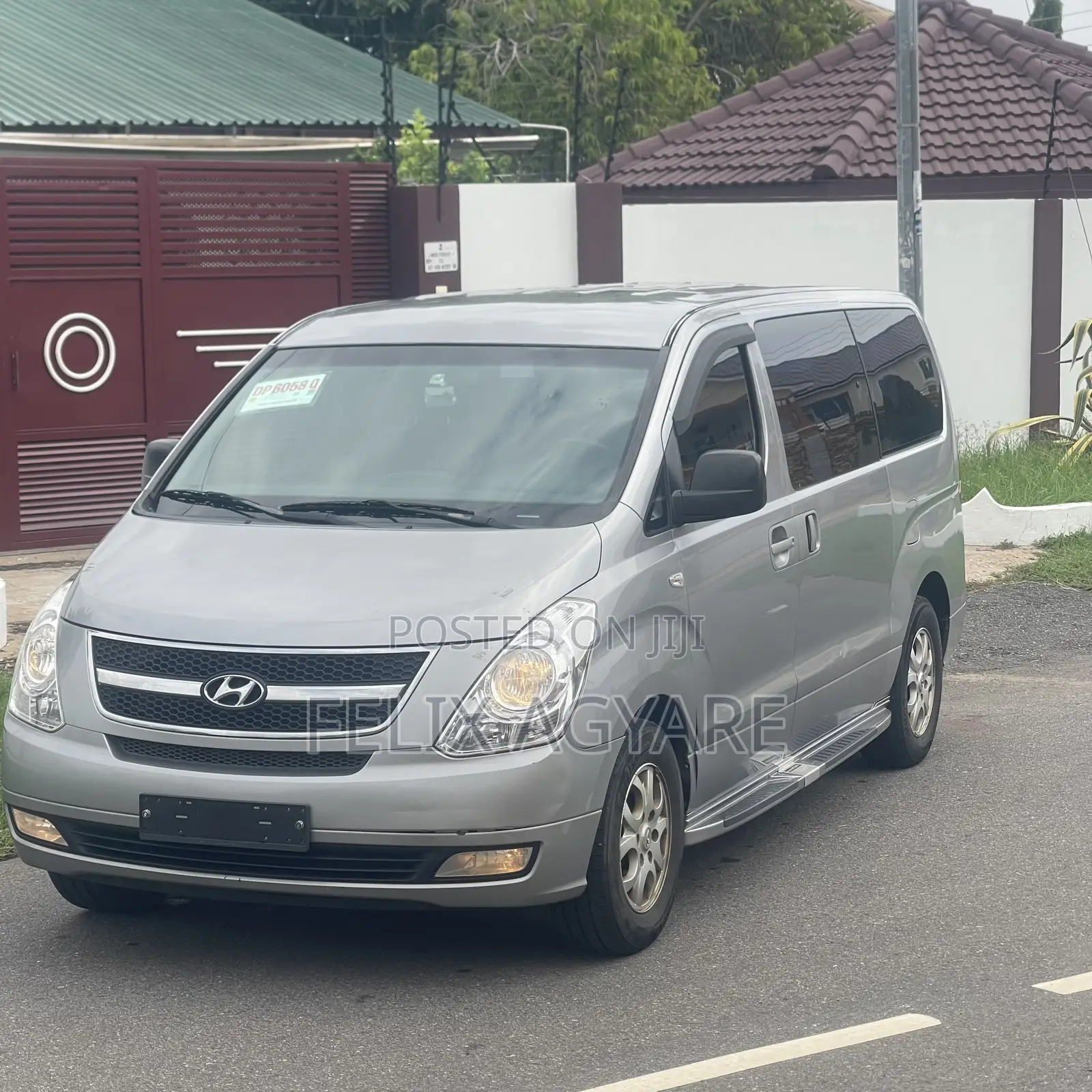 Hyundai Starex 2015 Grey
