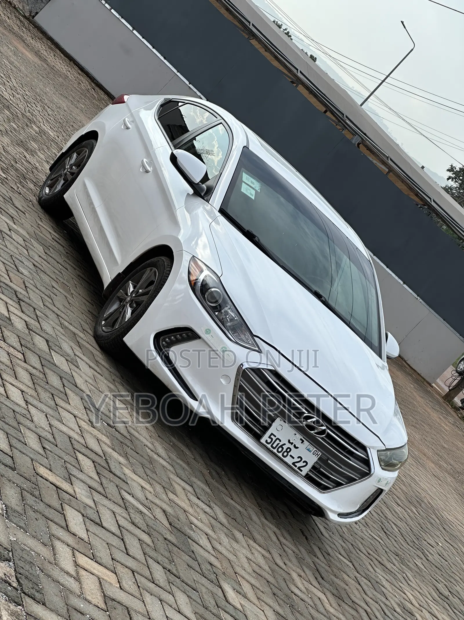 Hyundai Elantra 2018 White
