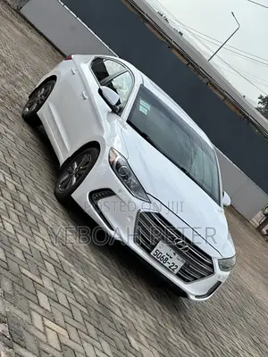 Hyundai Elantra 2018 White