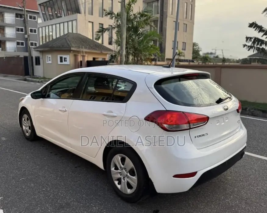 Kia Forte EX Sedan 2017 White