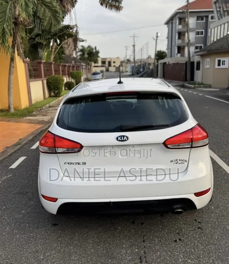 Kia Forte EX Sedan 2017 White
