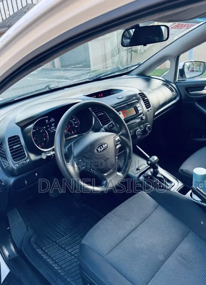 Kia Forte EX Sedan 2017 White