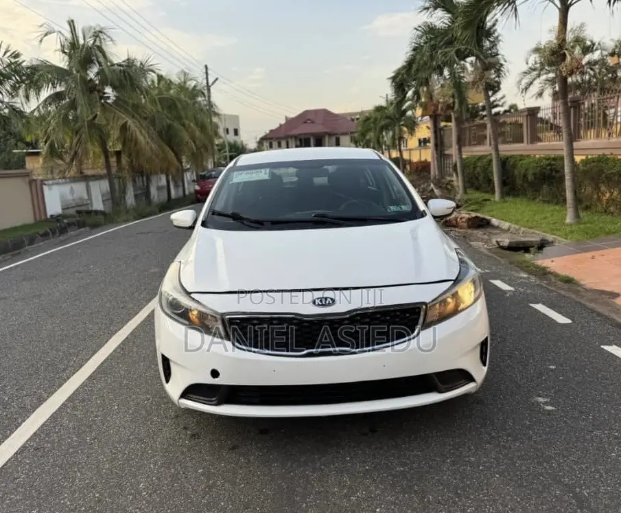 Kia Forte EX Sedan 2017 White