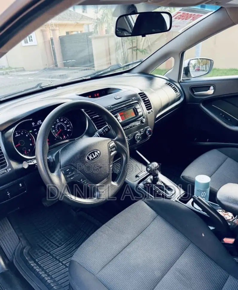 Kia Forte EX Sedan 2017 White