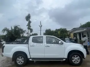 Isuzu D-MAX 2017 White