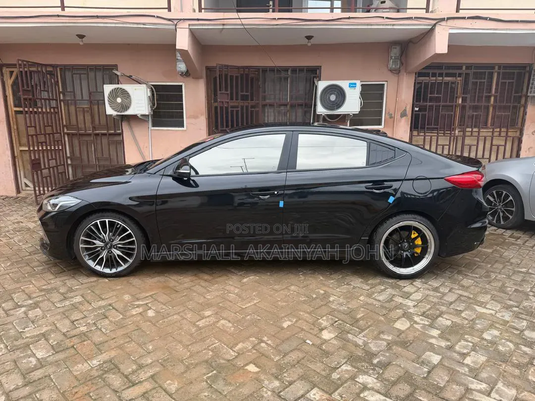 Hyundai Elantra 2017 Black