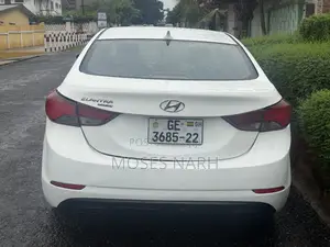Hyundai Elantra Value Edition Sedan FWD (1.8L 4cyl 6A) 2016 White