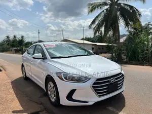 Hyundai Elantra SE 2018 White