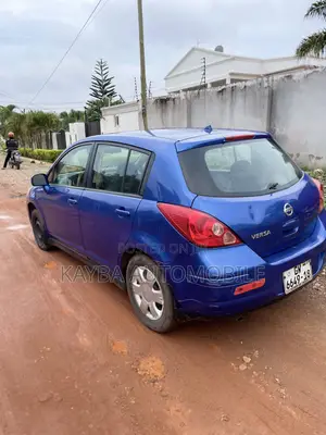 Nissan Versa 2015 Blue