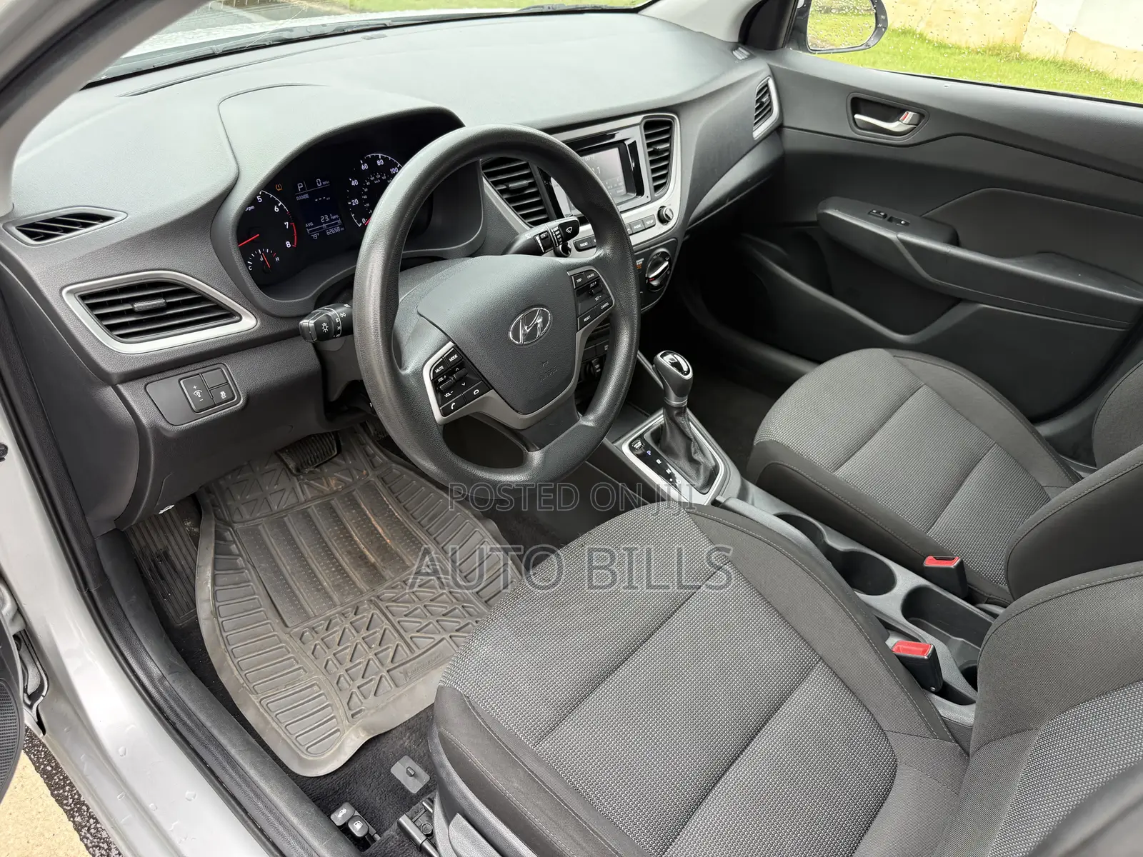 Hyundai Accent SE 2020 Silver