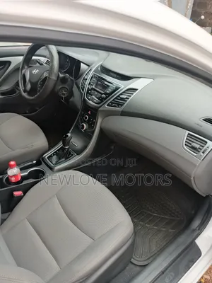 Hyundai Elantra 2015 White