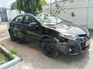 Toyota Corolla 2015 Black