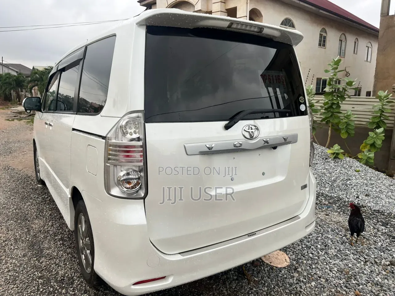 Toyota Voxy 2010 White