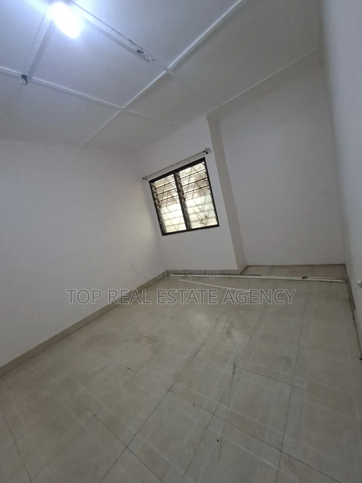1bdrm Apartment in Dome , K. Boat, Ga East Municipal for rent