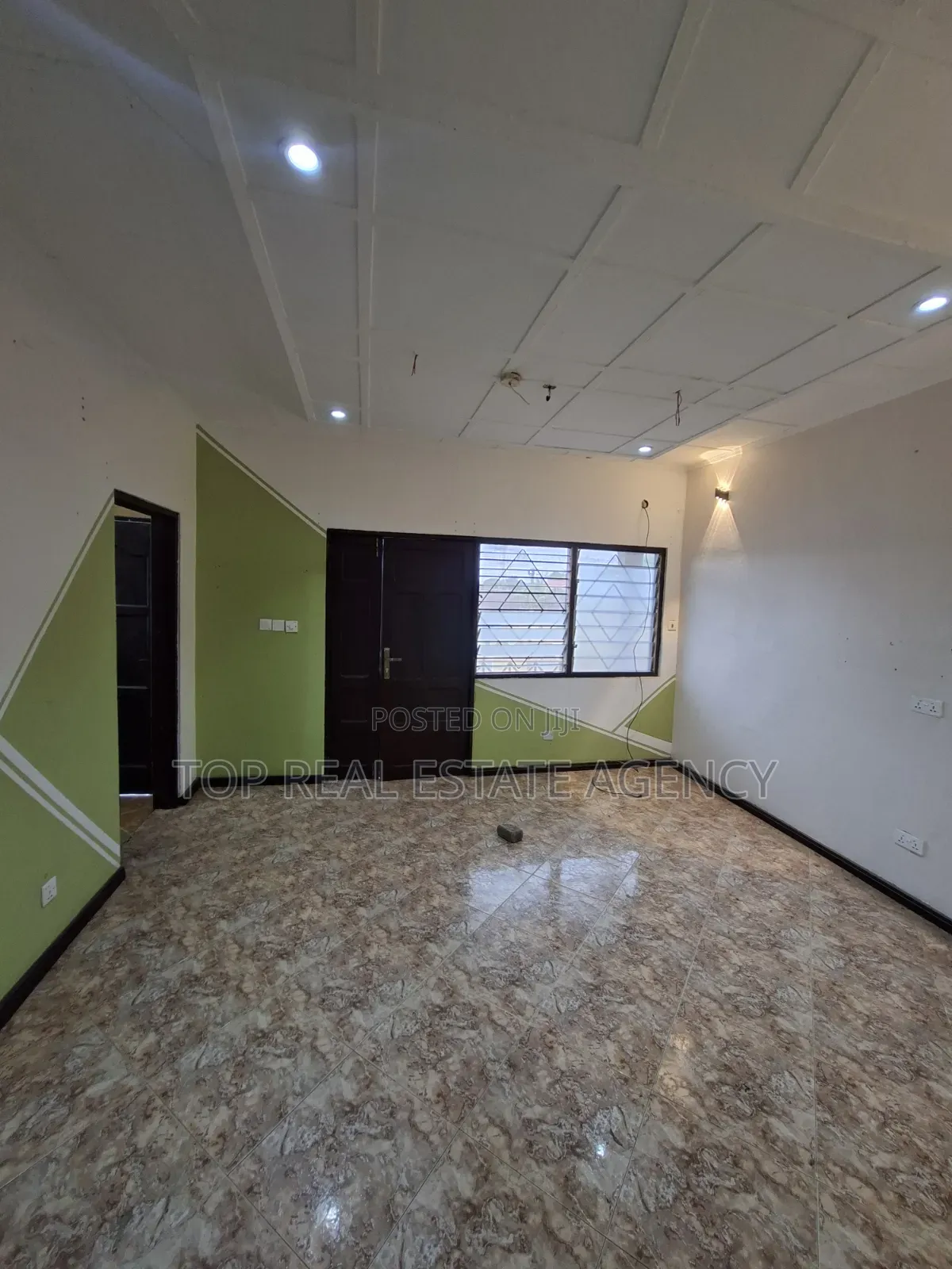 1bdrm Apartment in Dome , K. Boat, Ga East Municipal for rent
