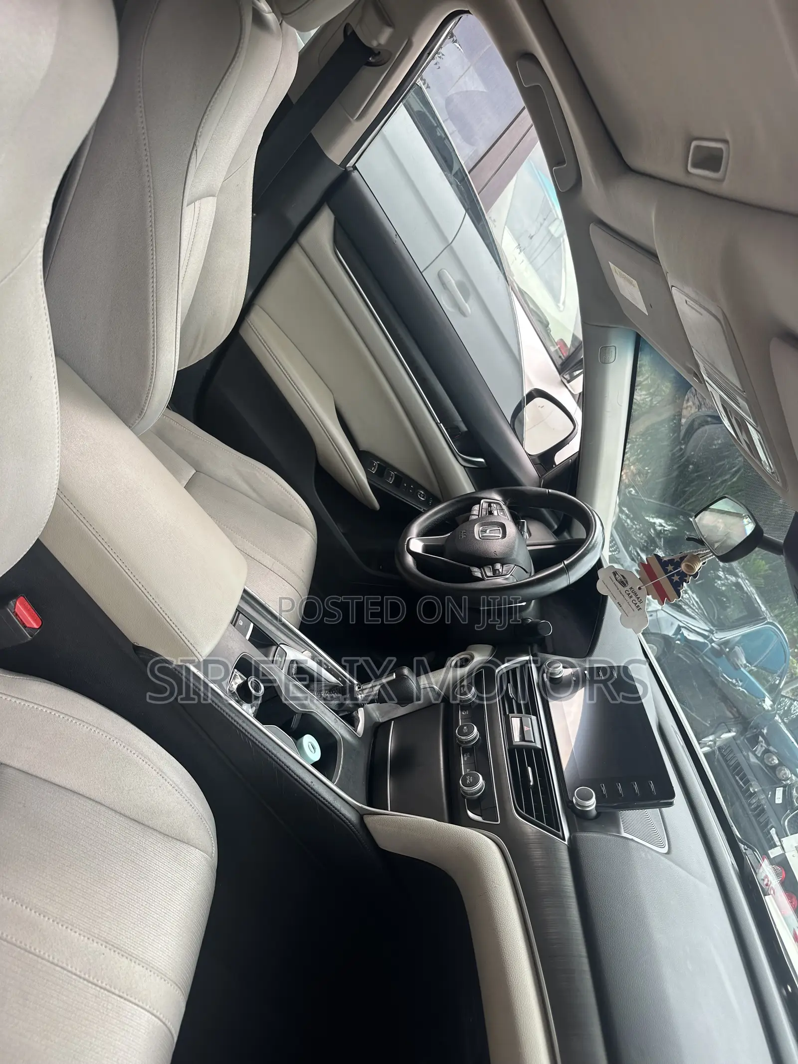 Honda Accord EX-L 2.0T 2018 White