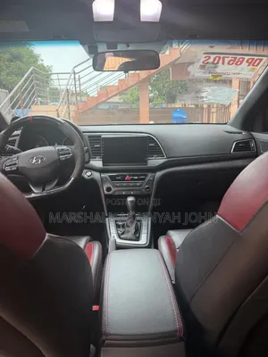 Hyundai Elantra 2017 Black