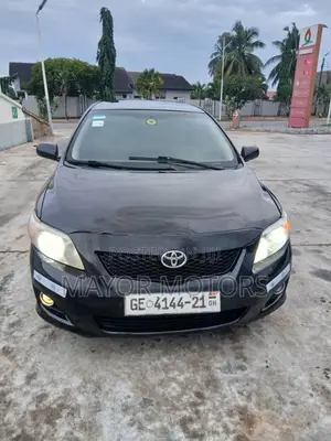 Toyota Corolla LE 4dr Sedan (1.8L 4cyl 4A) 2010 Black