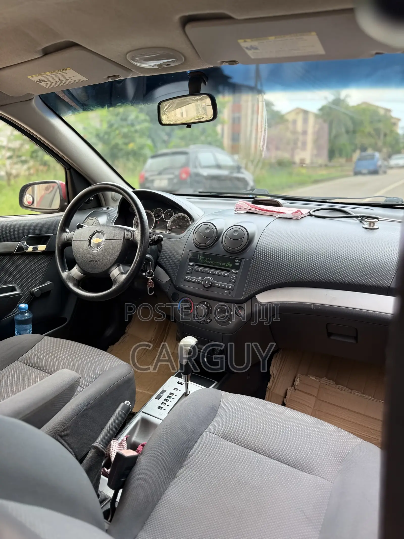 Chevrolet Aveo 1.6 Automatic 2012 Red