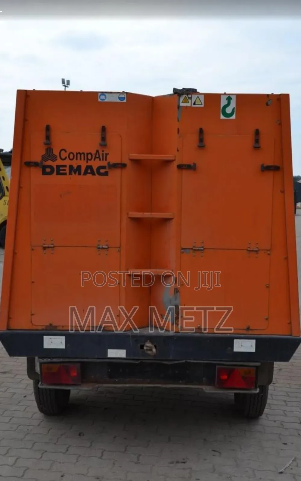 Air Compressor Compair 4 Cylinder, 9 Bar, 470 CFM