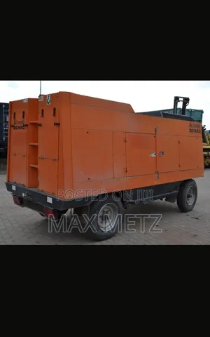 Air Compressor Compair Holman, 21 Bar, 750 CFM