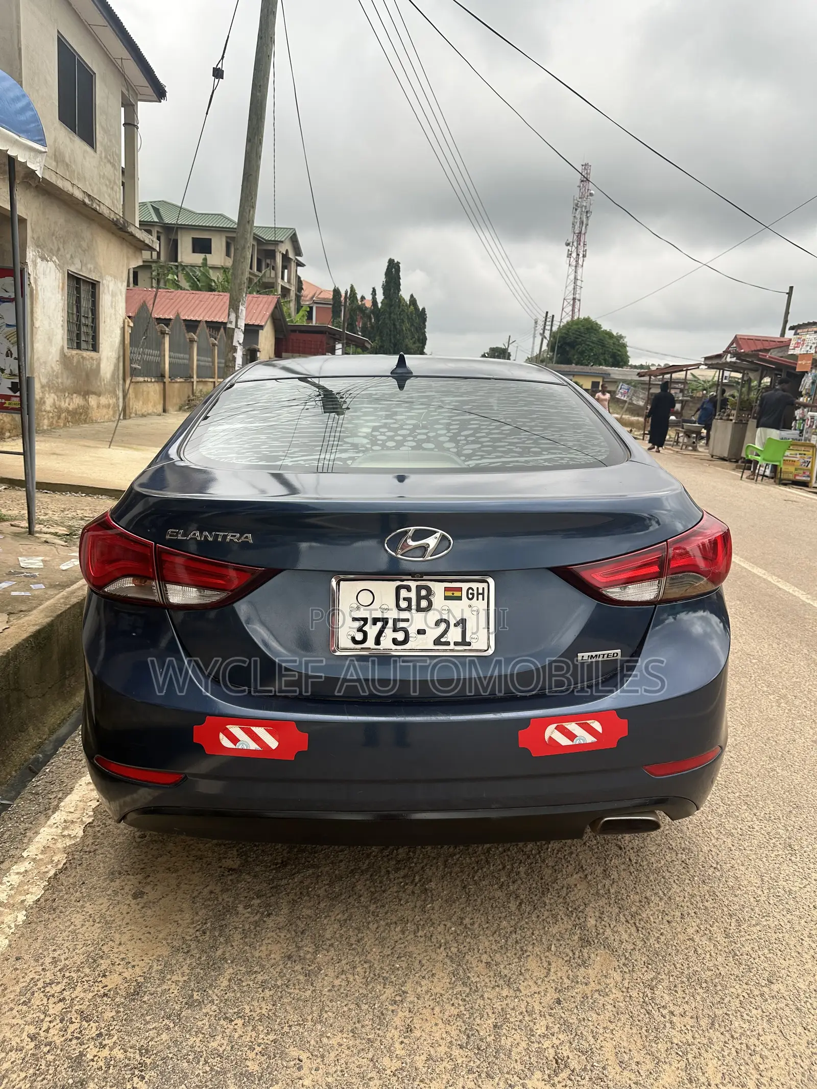 Hyundai Elantra Limited 4dr Sedan (1.8L 4cyl 6A) 2015 Blue