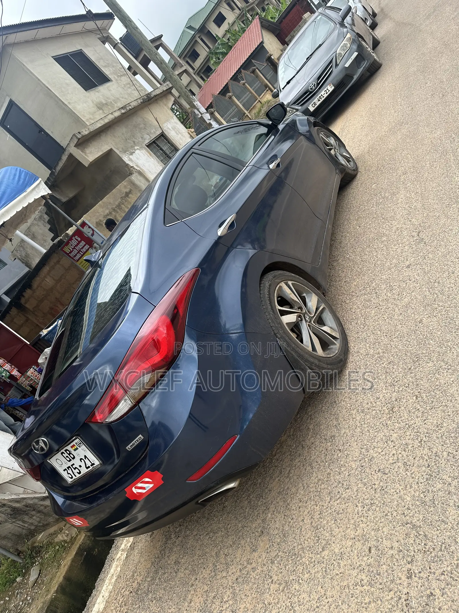 Hyundai Elantra Limited 4dr Sedan (1.8L 4cyl 6A) 2015 Blue