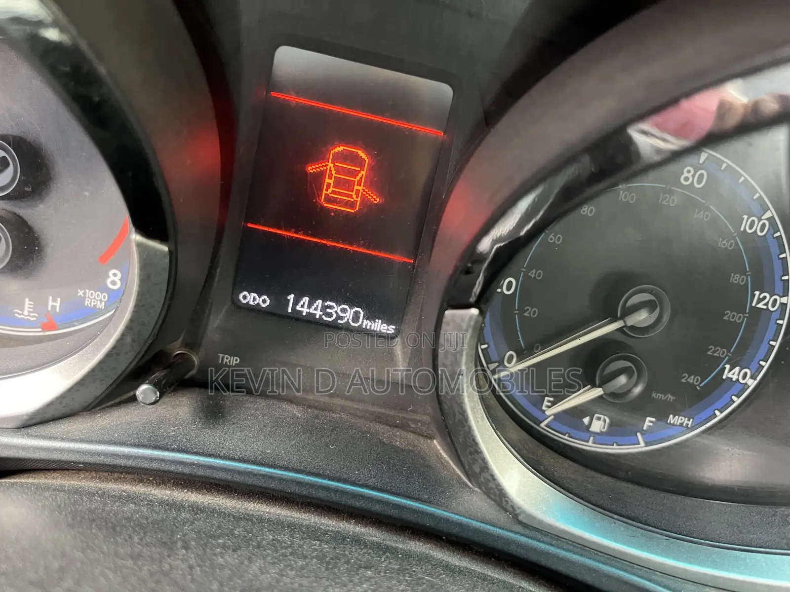 Toyota Corolla S 4dr Sedan (1.8L 4cyl CVT) 2015 Red