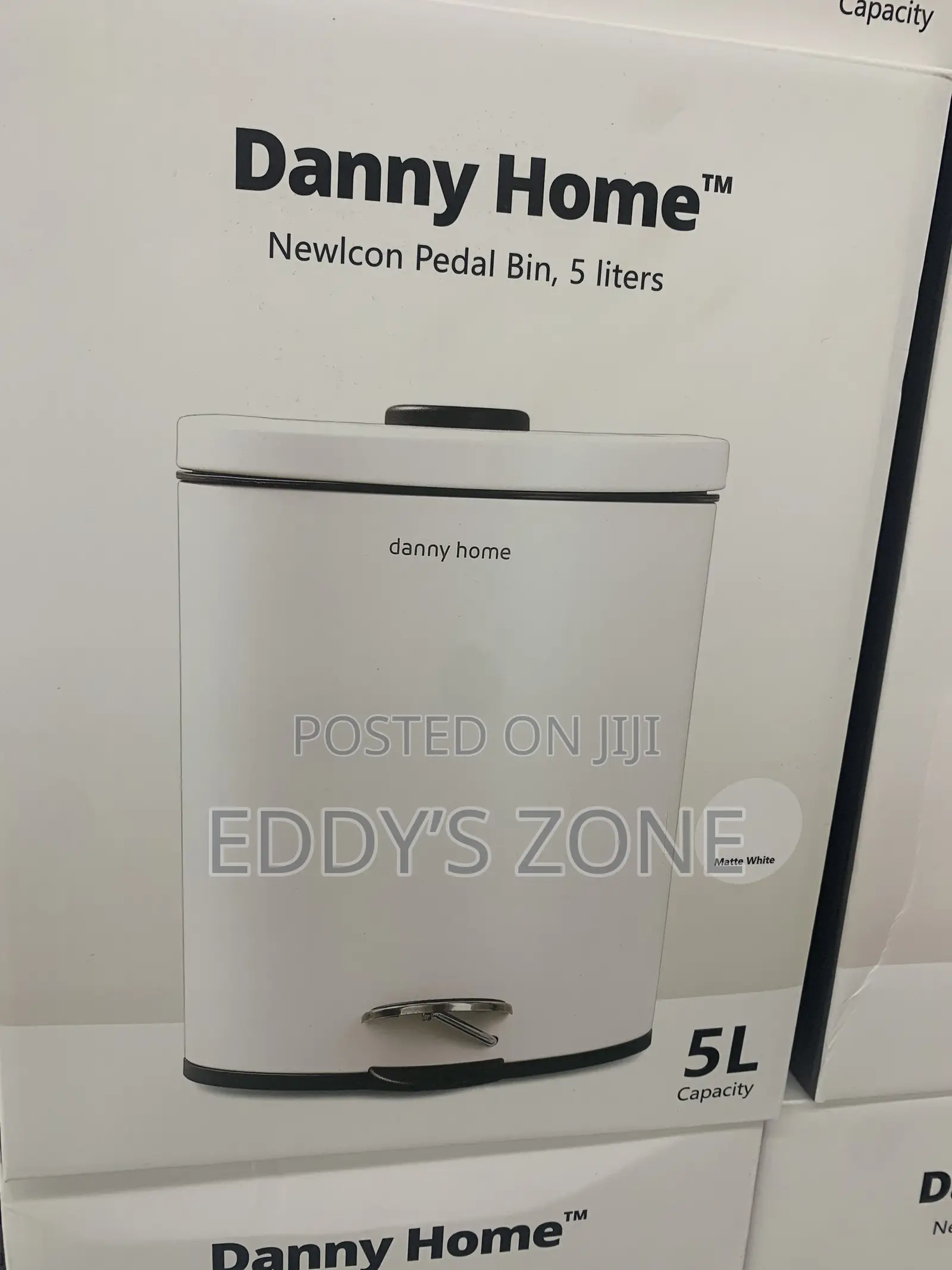 A Trash Can 5l