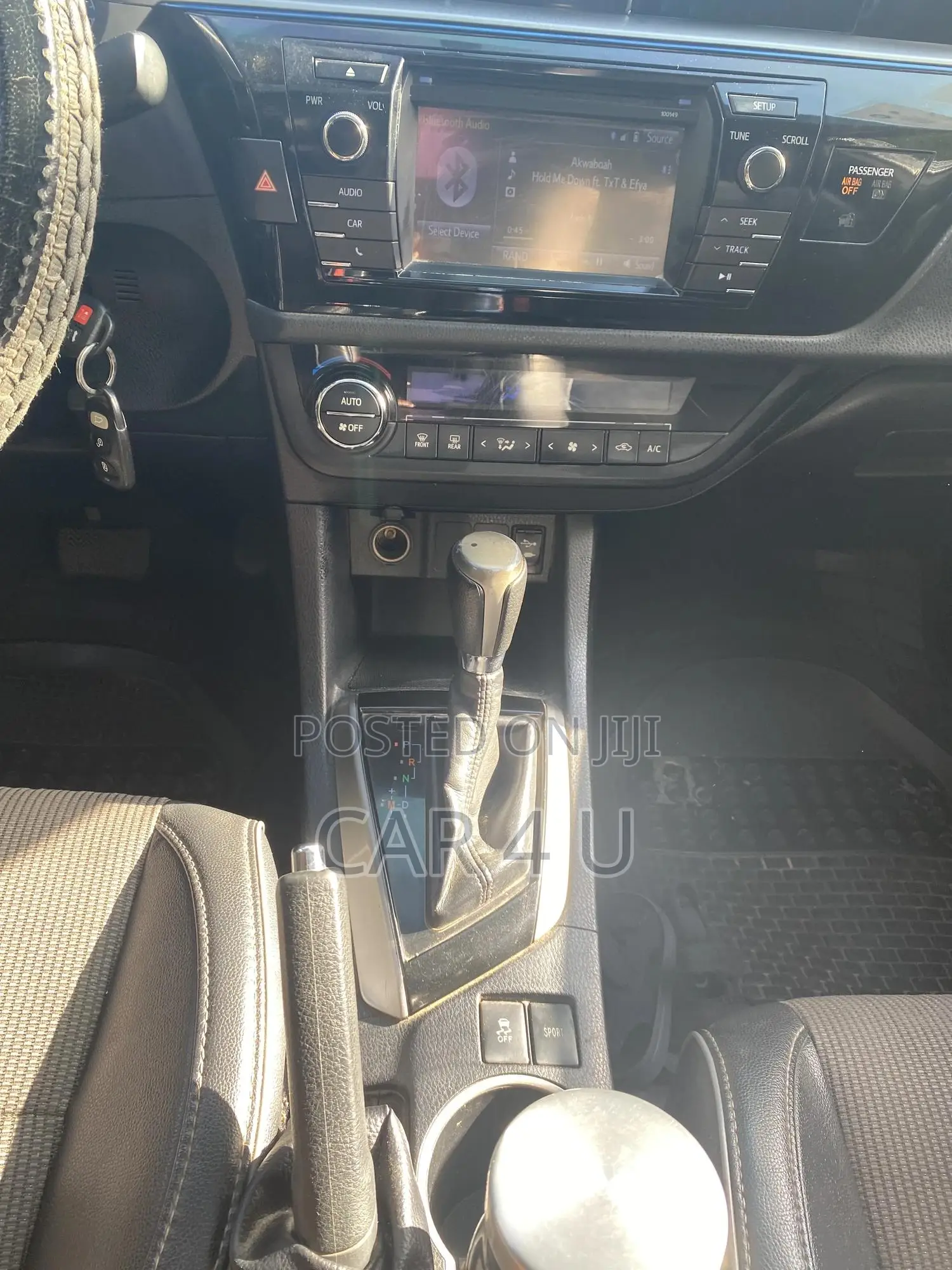 Toyota Corolla S 4dr Sedan (1.8L 4cyl CVT) 2015 White