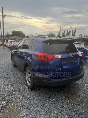 Toyota RAV4 2014 Blue