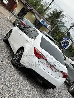 Toyota Corolla 2018 White