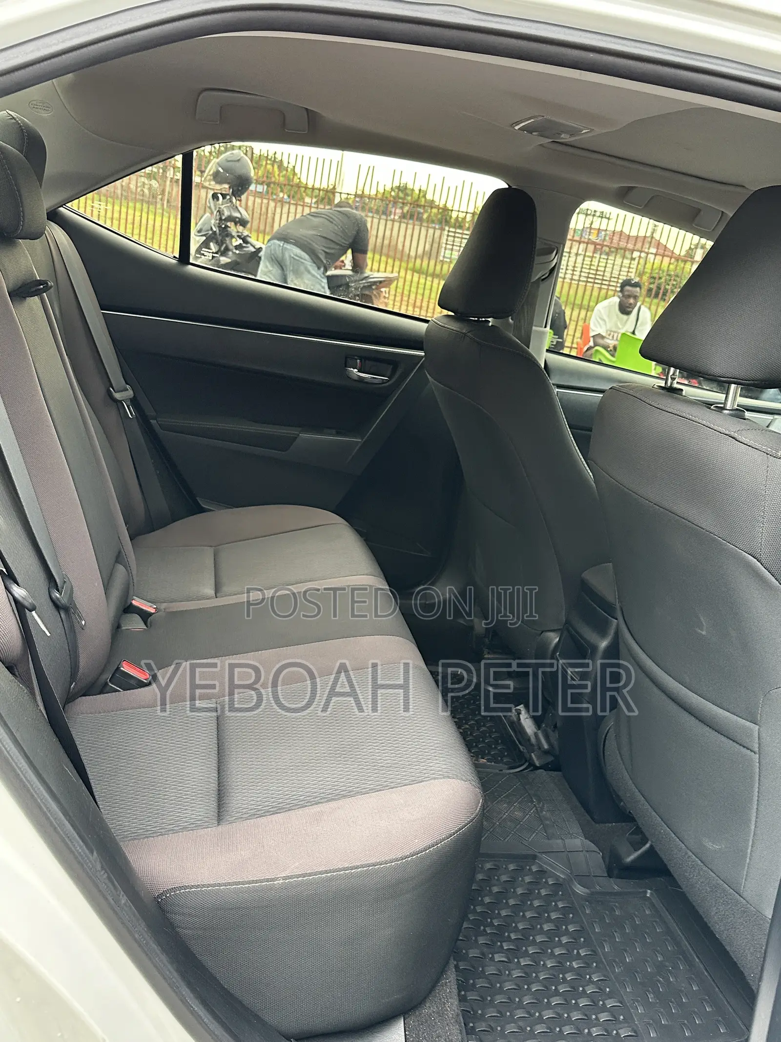 Toyota Corolla 2018 White