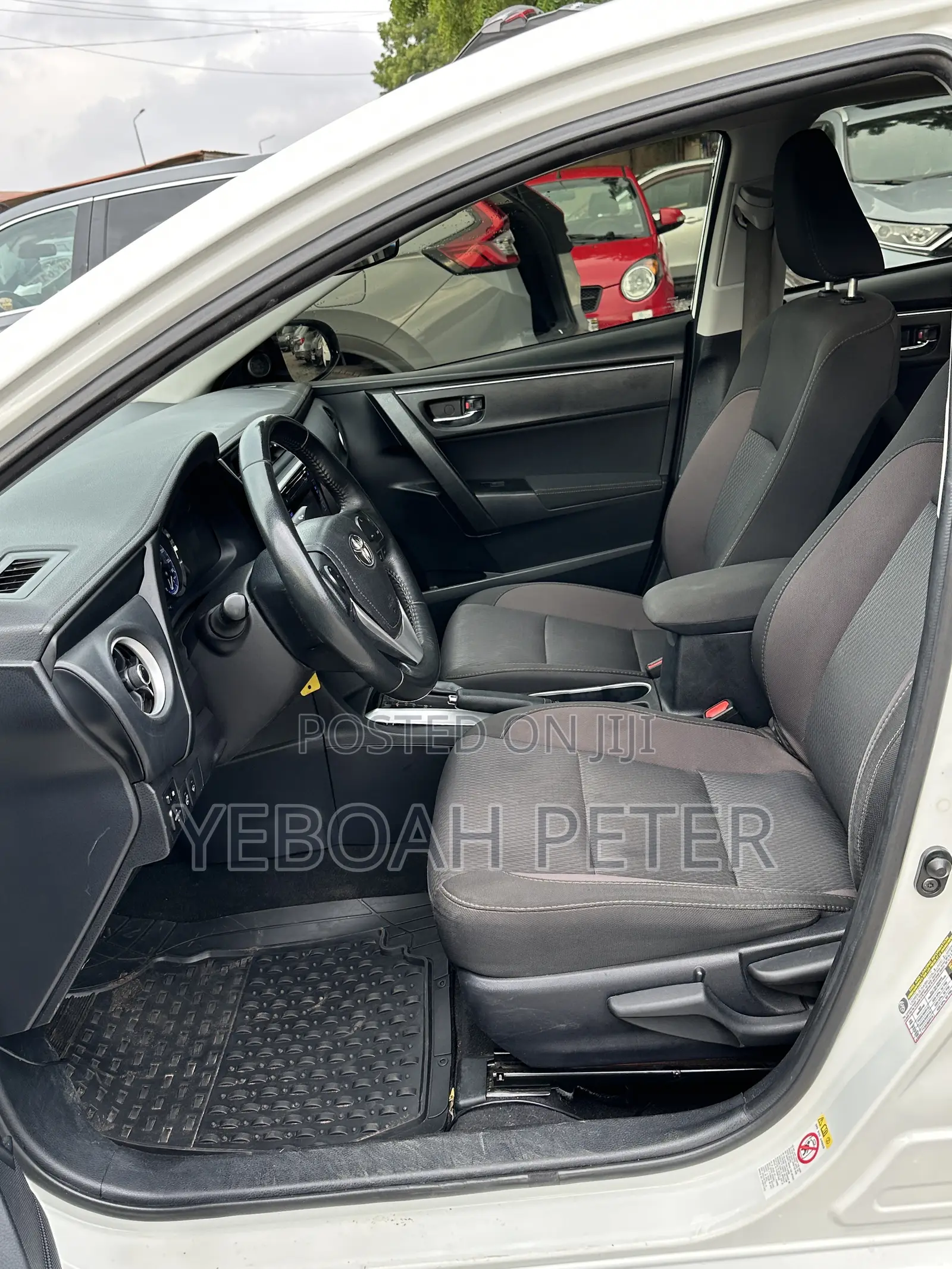 Toyota Corolla 2018 White