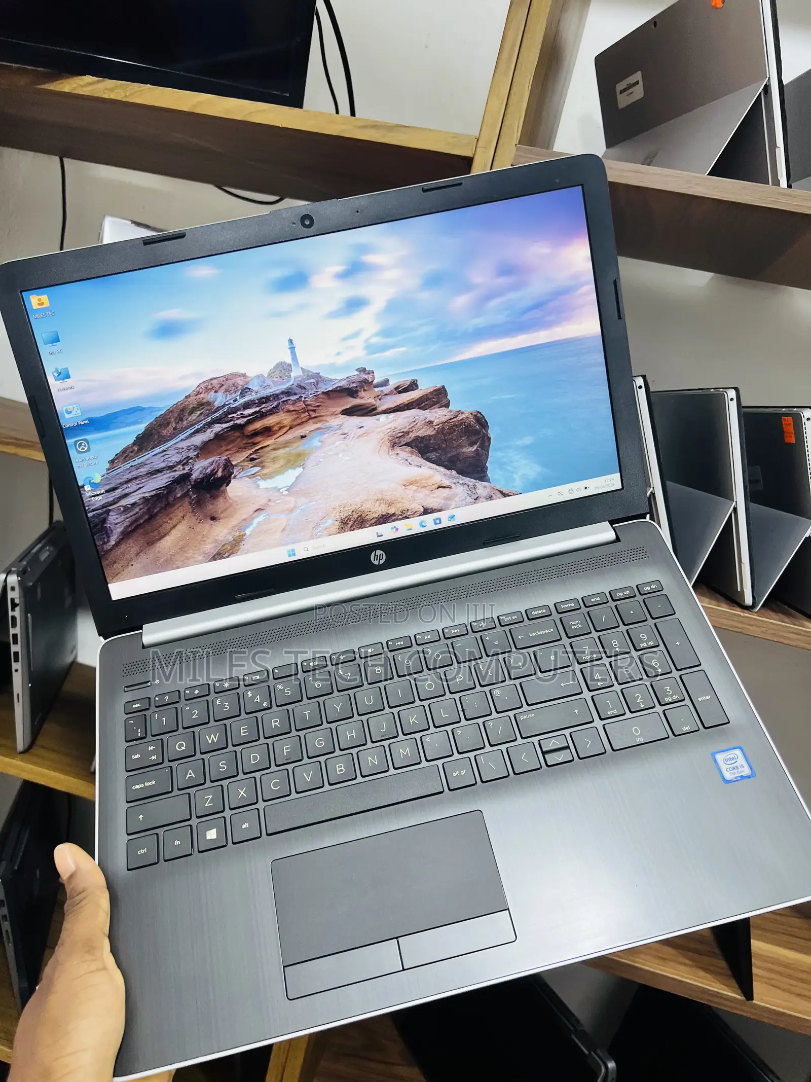 Laptop HP 15-da2933nia 8GB Intel Core i5 HDD 1T